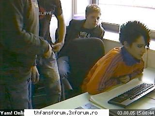 nah,sper k nu te-ai vreau sa ma cert pt un forum,k nu l-ai facut chiar exact k al meu,dar pareri,