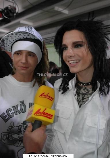 Pictures with Tomy! - aici e cu fratello - Tom